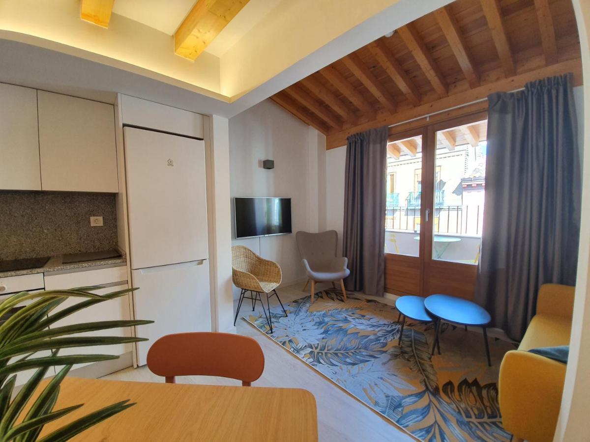 Apartamento Silken Casa Platerias Siglo XV Zaragoza Exterior foto